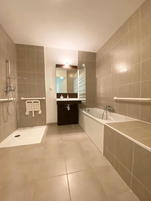 Les Planches , Bel Appartement En Bord De Mer Bénodet Esterno foto